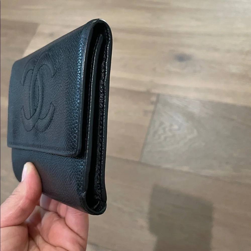 CHANEL Caviar Black Trifold Wallet